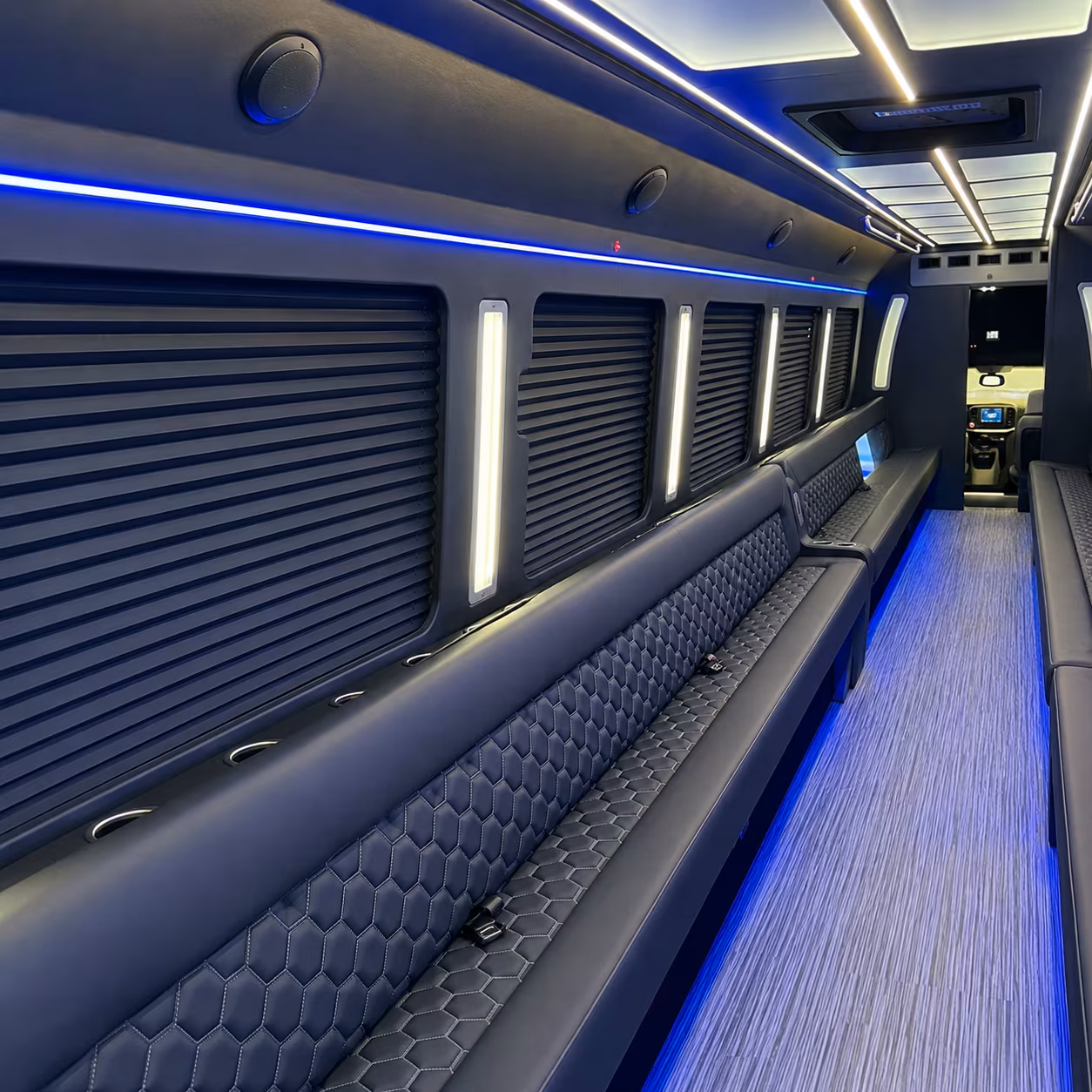 detroit new years eve party bus rental