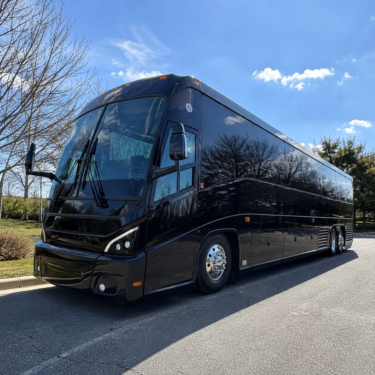 detroitcoachbuscompany com makes it easy to arrange veteran group transportation across southeast michigan