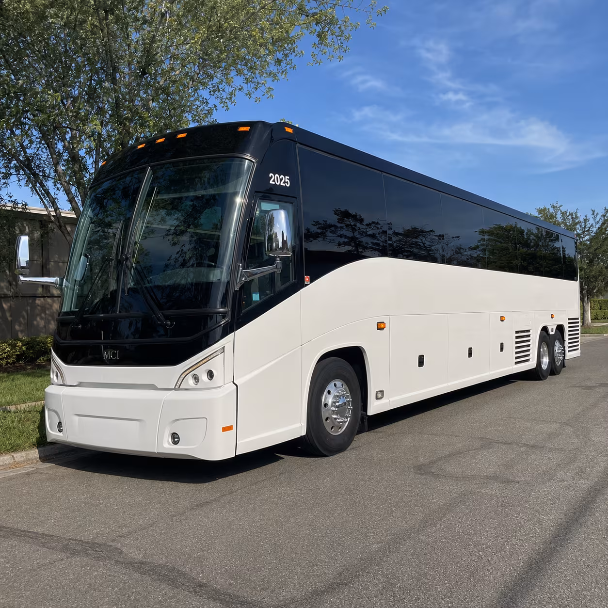 little caesars arena concert bus rentals drop off right and skip the woodward ave gridlock