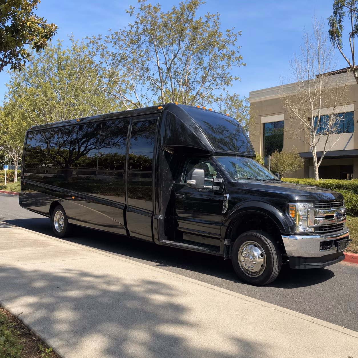 use the online quote tool to compare party buses for grosse pointe troy and birmingham proms